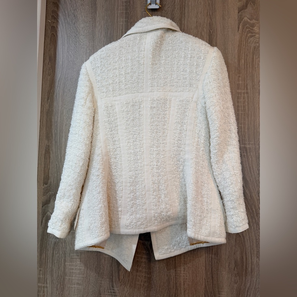 Chanel Boutique vintage skirt suit from the Cruise 1991 collection with a jacket - Picture 13 of 14